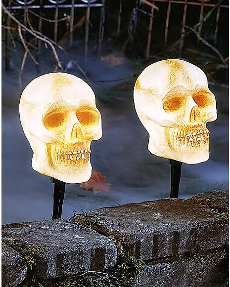 7.5 Inch LED Strobing Skull Head Lawnstakes 2 7.5 Inch LED Strobing Skull Head Lawnstakes - Image 2