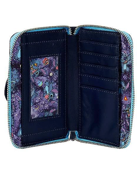 Loungefly Glow In The Dark Space Adventure Zip Wallet - Lilo & Stitch 4 Loungefly Glow In The Dark Space Adventure Zip Wallet - Lilo & Stitch - Image 4